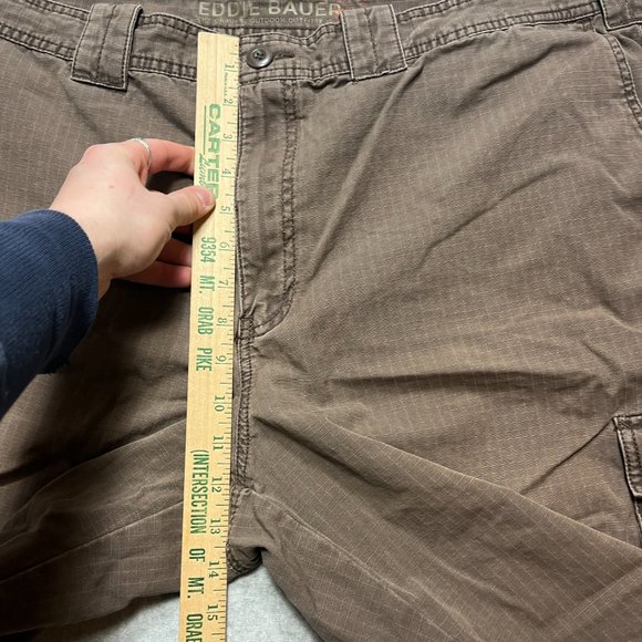 Eddie Bauer Shorts Mens 40 Brown Cargo Ripstop Outdoor Hiking 10 Inseam Pocket - Picture 5 of 10